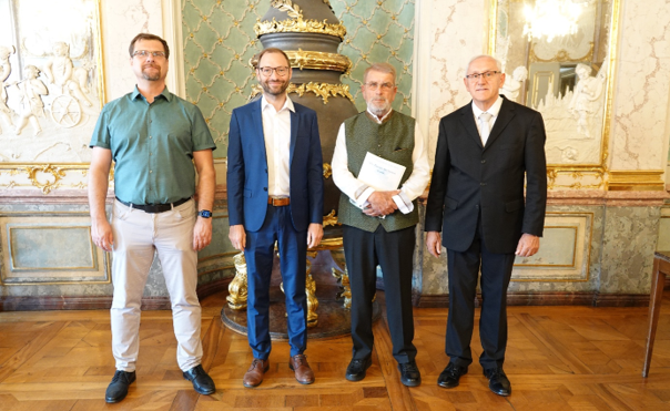 Leider haben wir keinen Alternativtext zu diesem Bild, aber wir arbeiten daran.